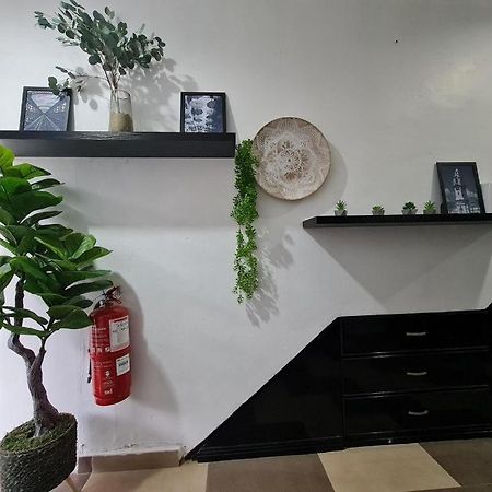 Oyo 90936 Hotel Manjoi Inn איפוה מראה חיצוני תמונה