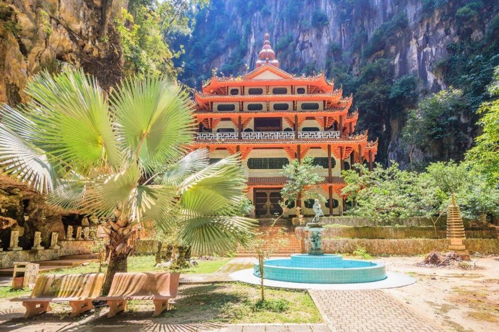 Oyo 90936 Hotel Manjoi Inn איפוה מראה חיצוני תמונה
