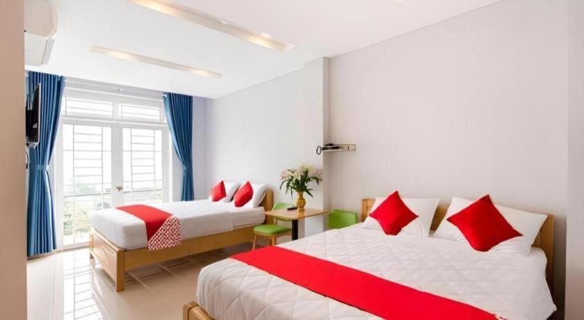 Oyo 90936 Hotel Manjoi Inn איפוה מראה חיצוני תמונה