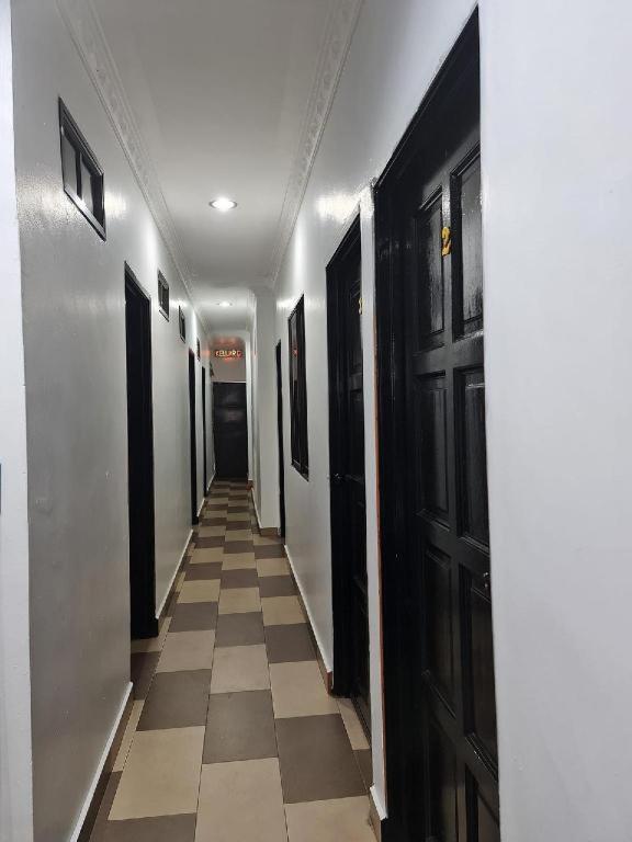 Oyo 90936 Hotel Manjoi Inn איפוה מראה חיצוני תמונה